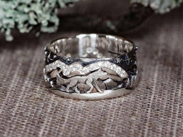 Wolf Pattern Ring